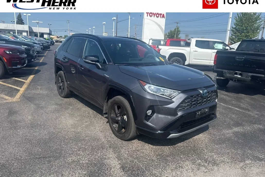 2021 Toyota RAV4 Hybrid XSE photo 1