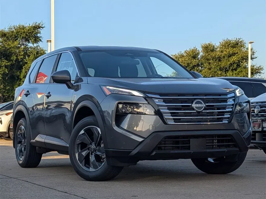 2026 Nissan Rogue SV photo 1