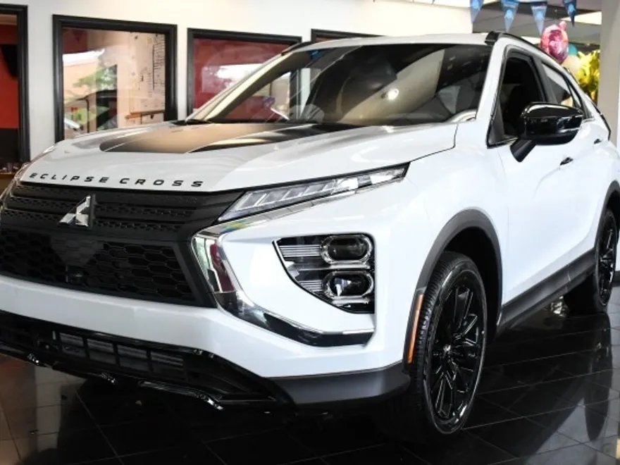 2025 Mitsubishi Eclipse Cross SEL photo 1