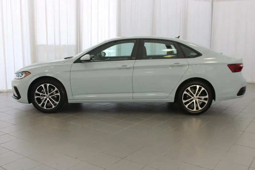 2026 Volkswagen Jetta Sport photo 1