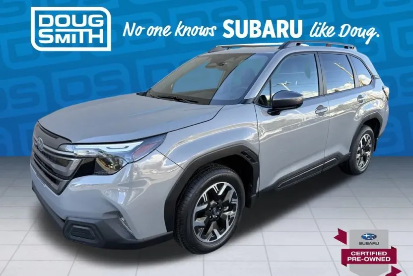 2025 Subaru Forester Premium photo 1