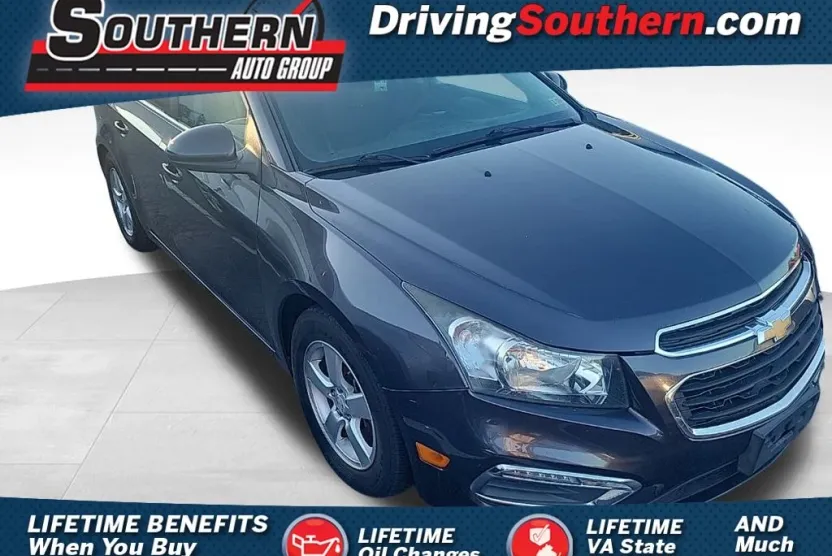 2016 Chevrolet Cruze LT photo 1