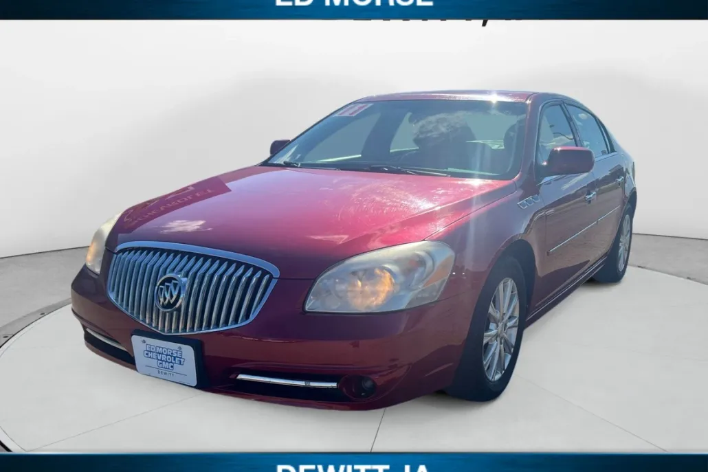 2011 Buick Lucerne CXL photo 1