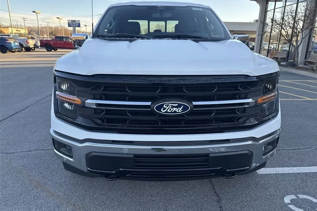 2025 Ford F-150 XLT photo 1