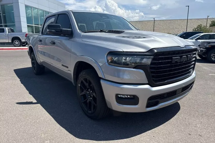2025 Ram 1500 Laramie photo 1