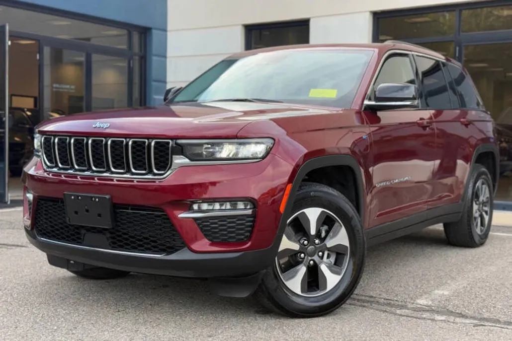 2023 Jeep Grand Cherokee 4xe photo 1