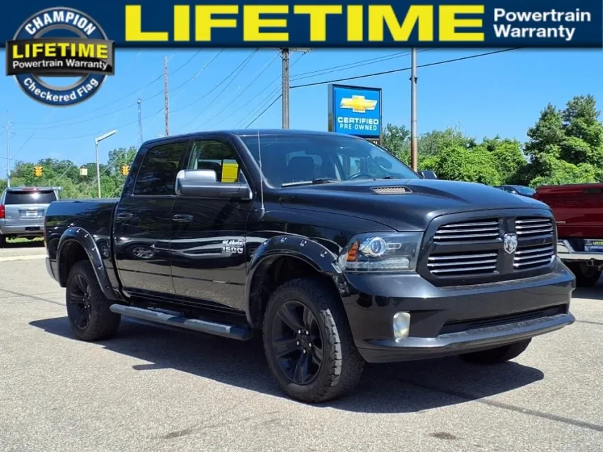 2017 Ram 1500 Sport photo 1