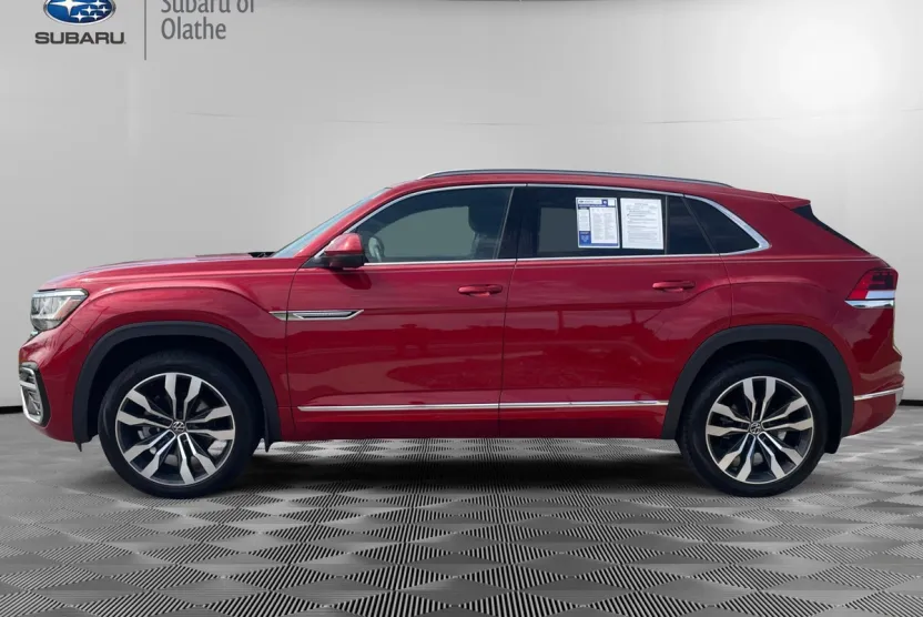 2021 Volkswagen Atlas Cross Sport V6 SEL Premium R-Line photo 1