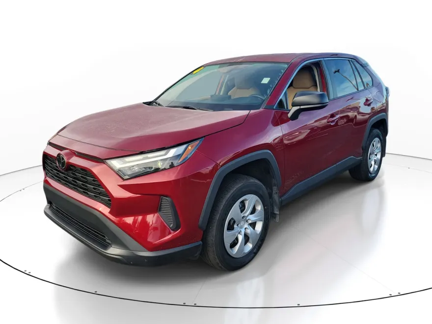 2024 Toyota RAV4 LE photo 1