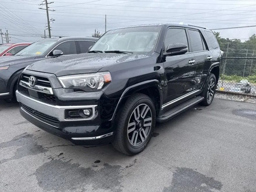 2024 Toyota 4Runner Limited photo 1