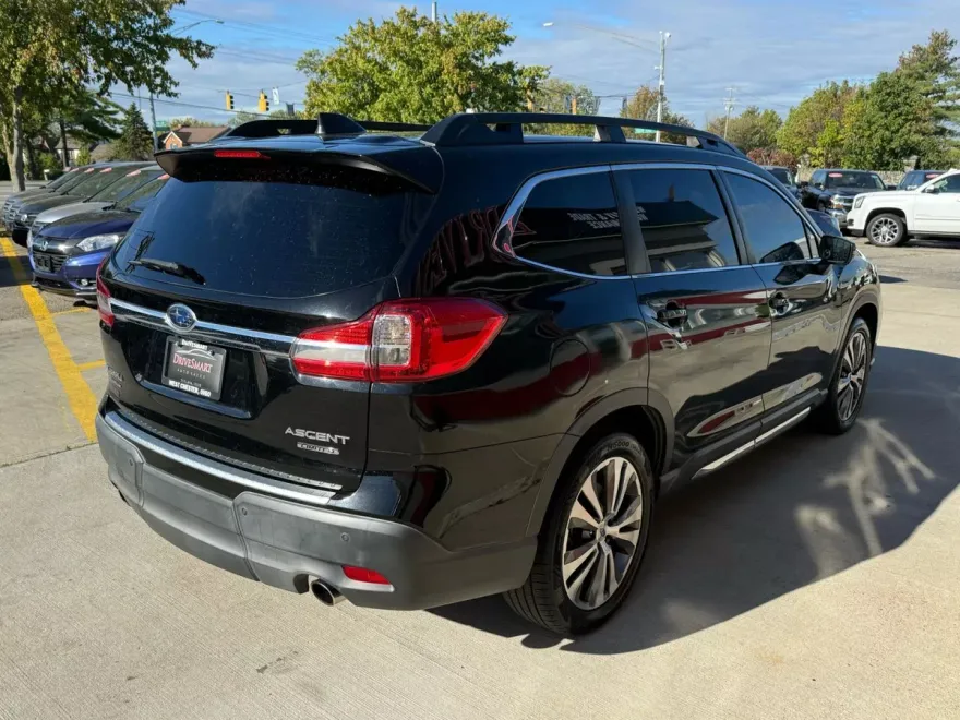 2019 Subaru Ascent Limited photo 1
