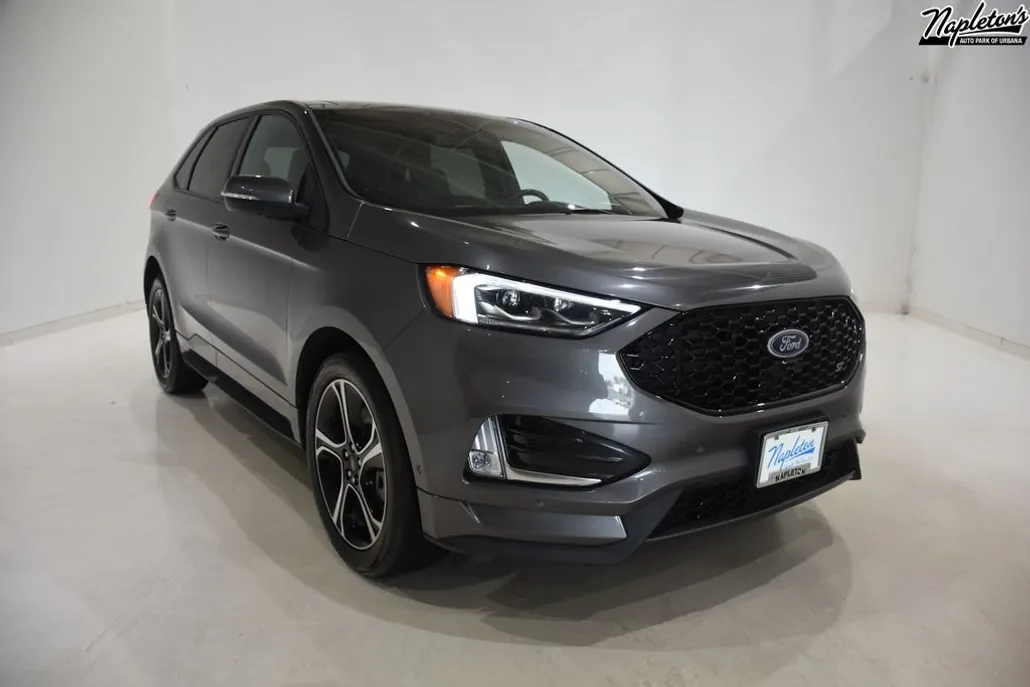 2022 Ford Edge ST photo 1