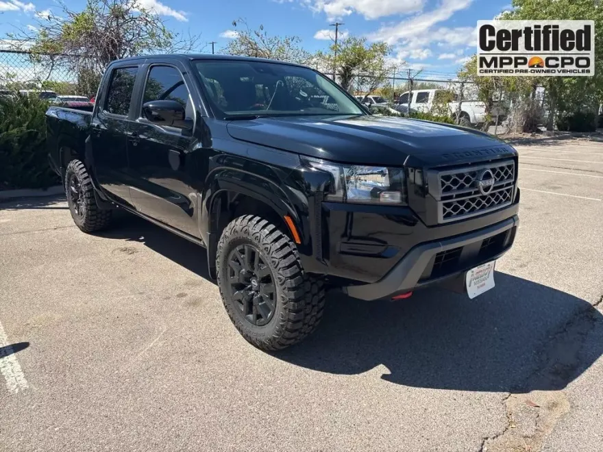 2023 Nissan Frontier SV photo 1