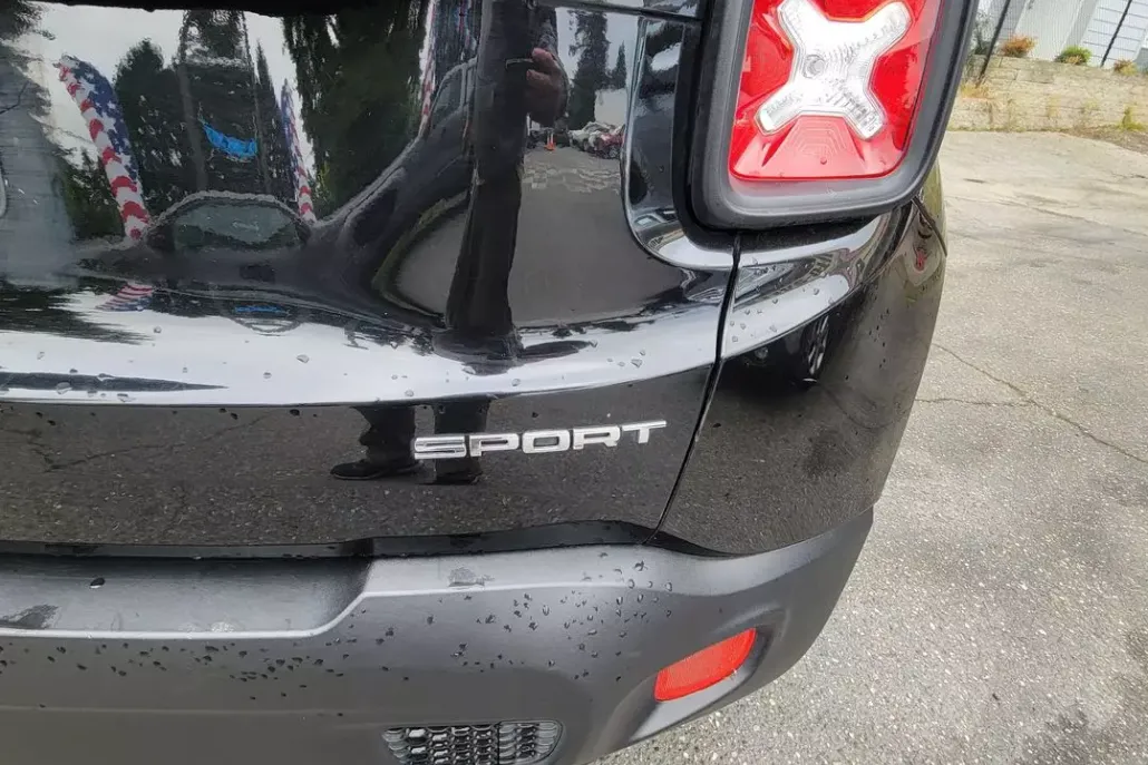 2018 Jeep Renegade Sport photo 1