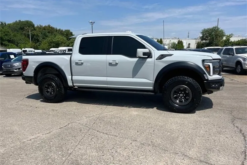 2024 Ford F-150 Raptor photo 1