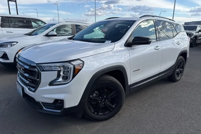 2022 Gmc Terrain AT4 photo 1