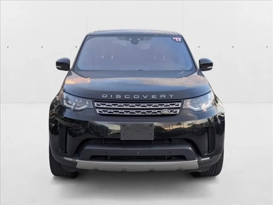 2017 Land Rover Discovery HSE photo 1