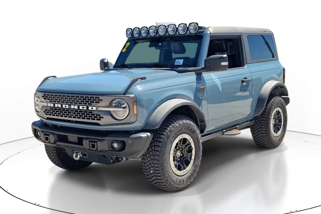 2022 Ford Bronco Badlands photo 1