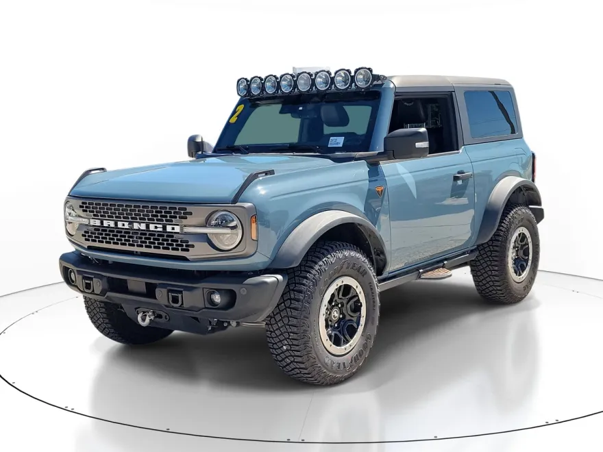 2022 Ford Bronco Badlands photo 1