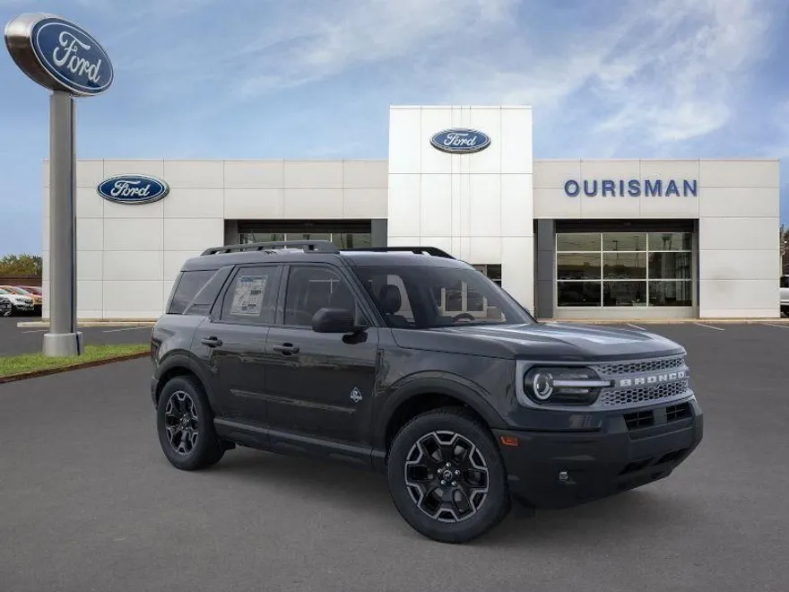 2025 Ford Bronco Sport Outer Banks photo 1