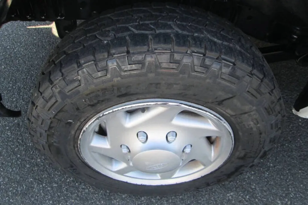 2014 Ford E-150 photo 1