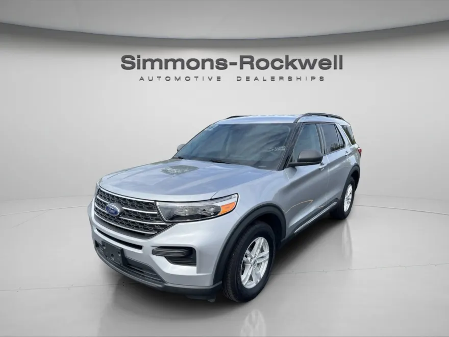 2022 Ford Explorer XLT photo 1