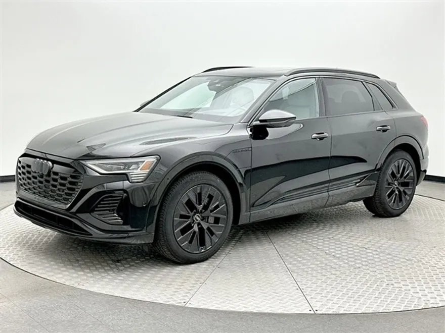 2024 Audi Q8 E-tron Prestige photo 1