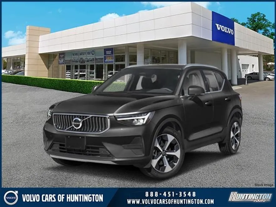 2025 Volvo XC40 Plus photo 1