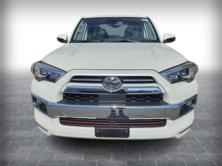 2022 Toyota 4Runner Limited photo 1