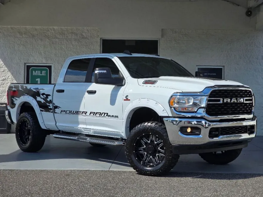 2024 Ram 2500 Big Horn photo 1