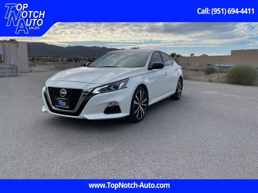 2020 Nissan Altima 2.5 SR photo 1