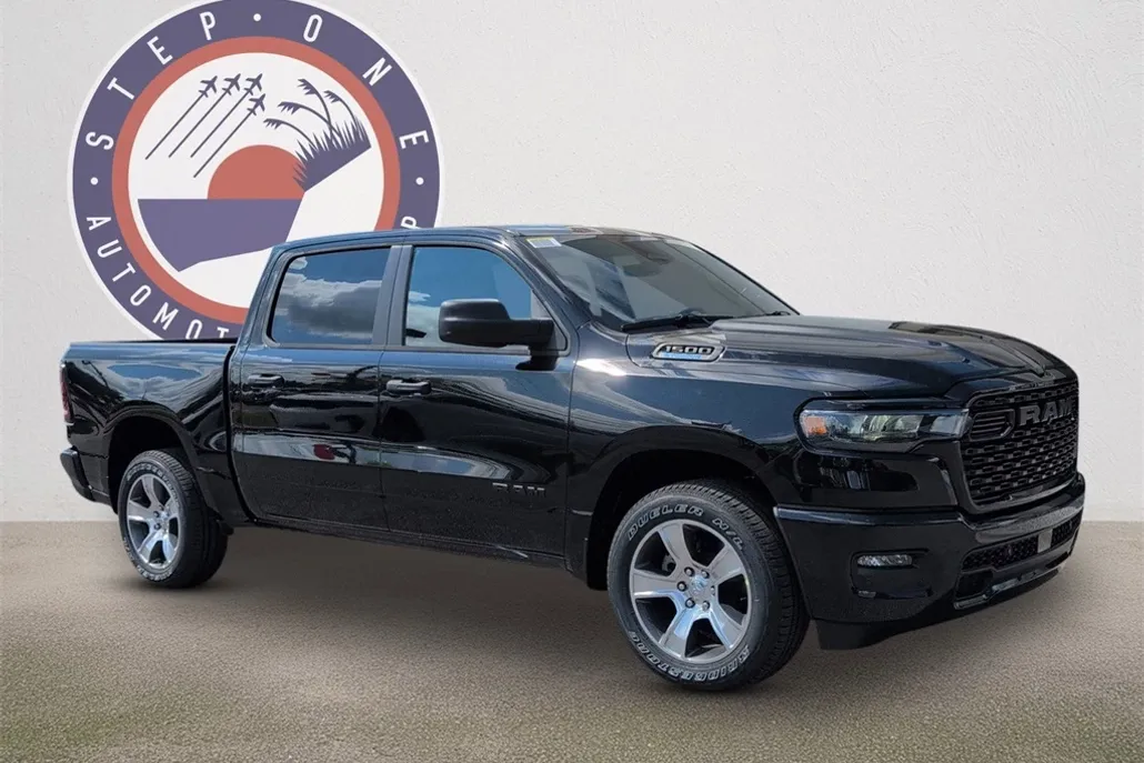 2025 Ram 1500 Tradesman photo 1