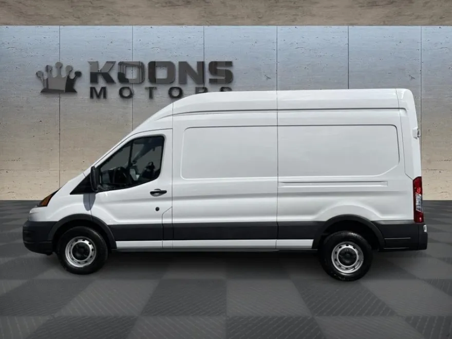 2023 Ford Transit photo 1