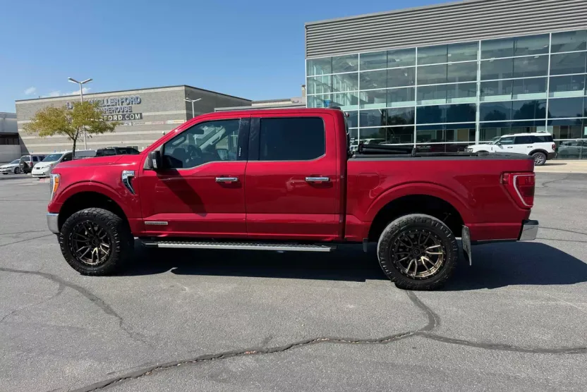 2022 Ford F-150 XLT photo 1