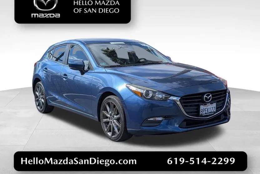 2018 Mazda Mazda3 Touring photo 1