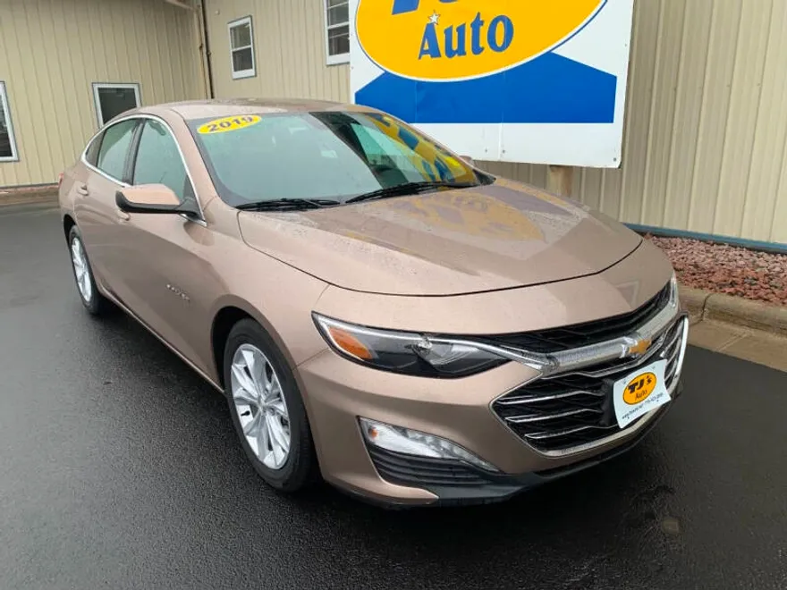2019 Chevrolet Malibu photo 1