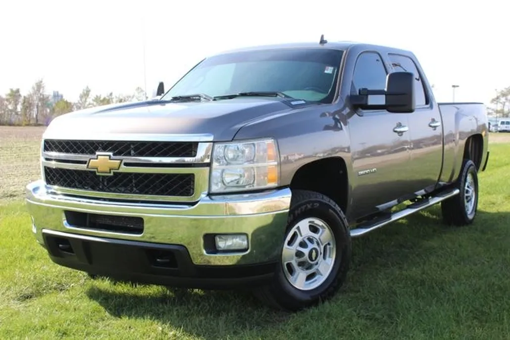 2011 Chevrolet Silverado 2500HD LT photo 1