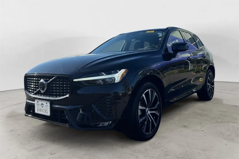 2025 Volvo XC60 B5 Plus photo 1