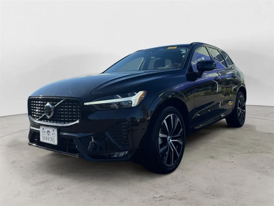 2025 Volvo XC60 B5 Plus photo 1