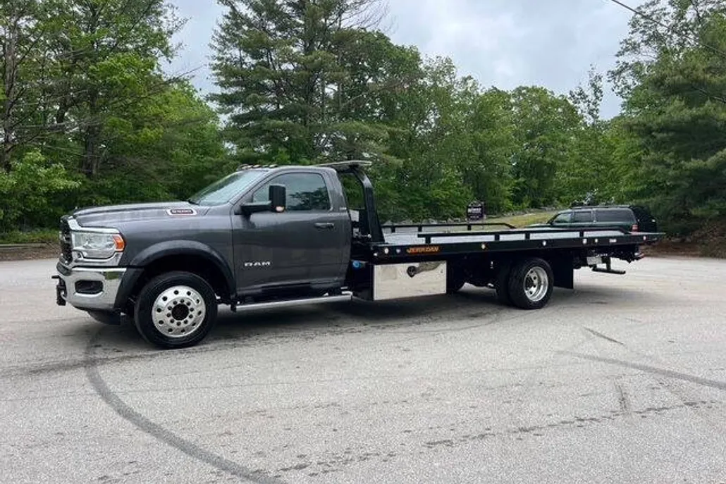 2022 Ram 5500 SLT photo 1