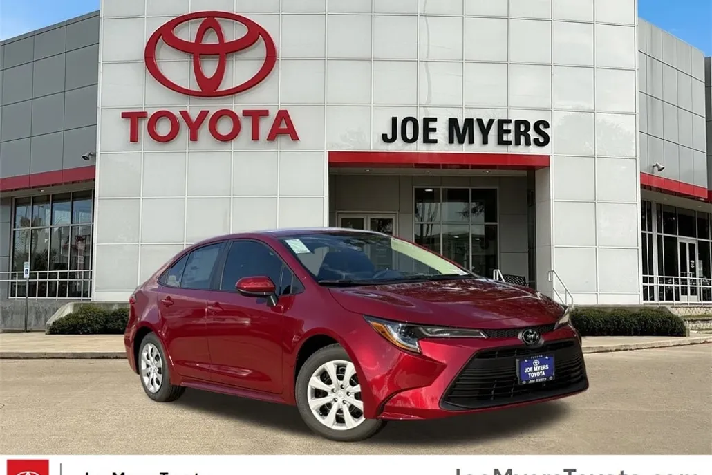 2026 Toyota Corolla LE photo 1