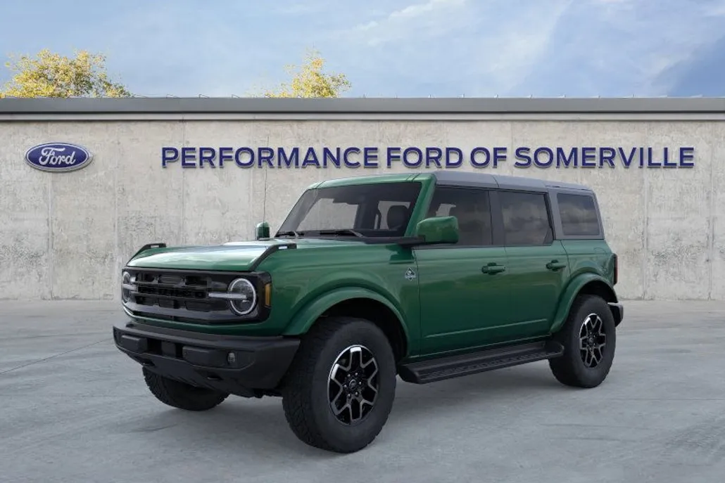 2025 Ford Bronco Outer Banks photo 1