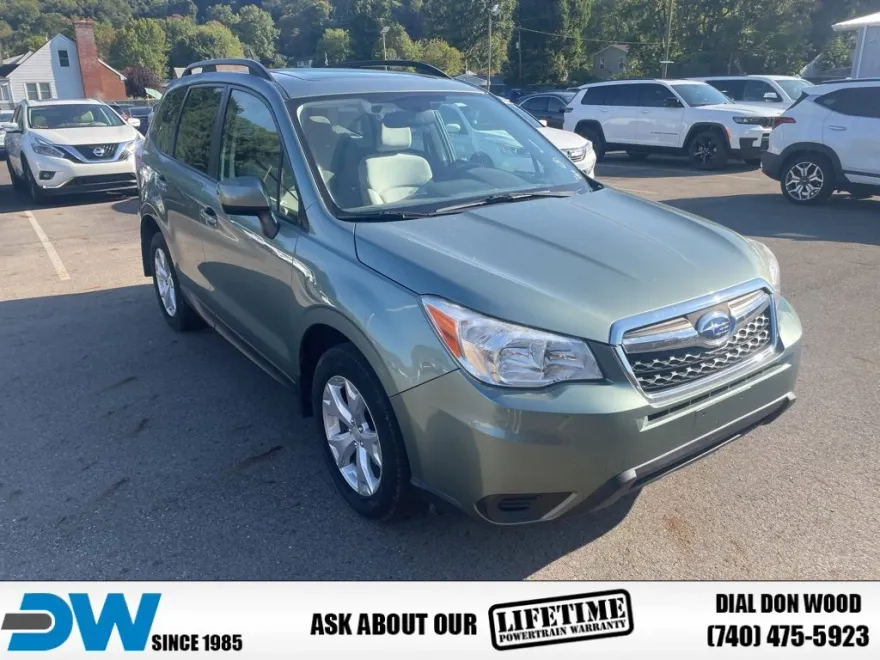 2015 Subaru Forester 2.5i Premium photo 1