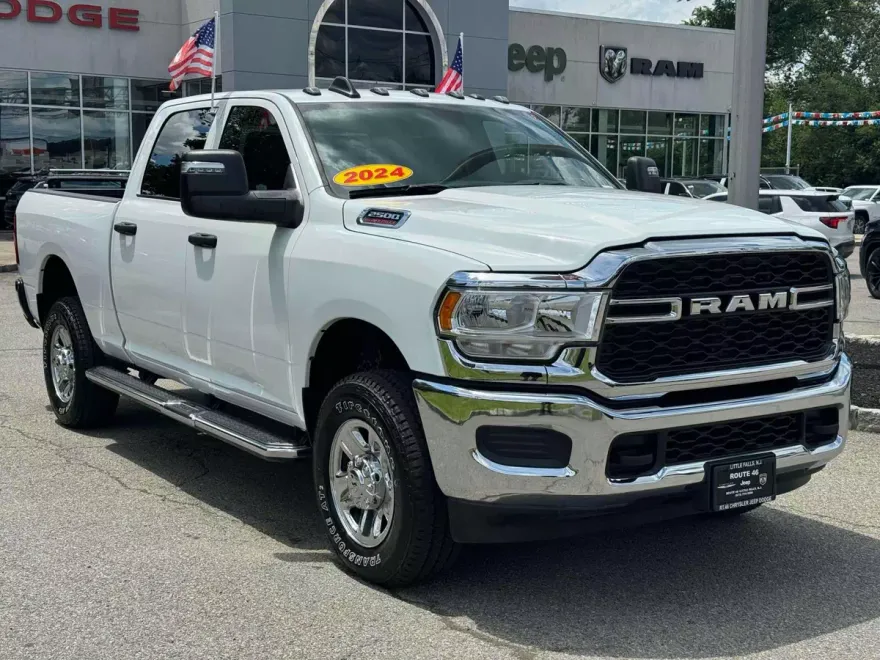 2024 Ram 2500 Tradesman photo 1
