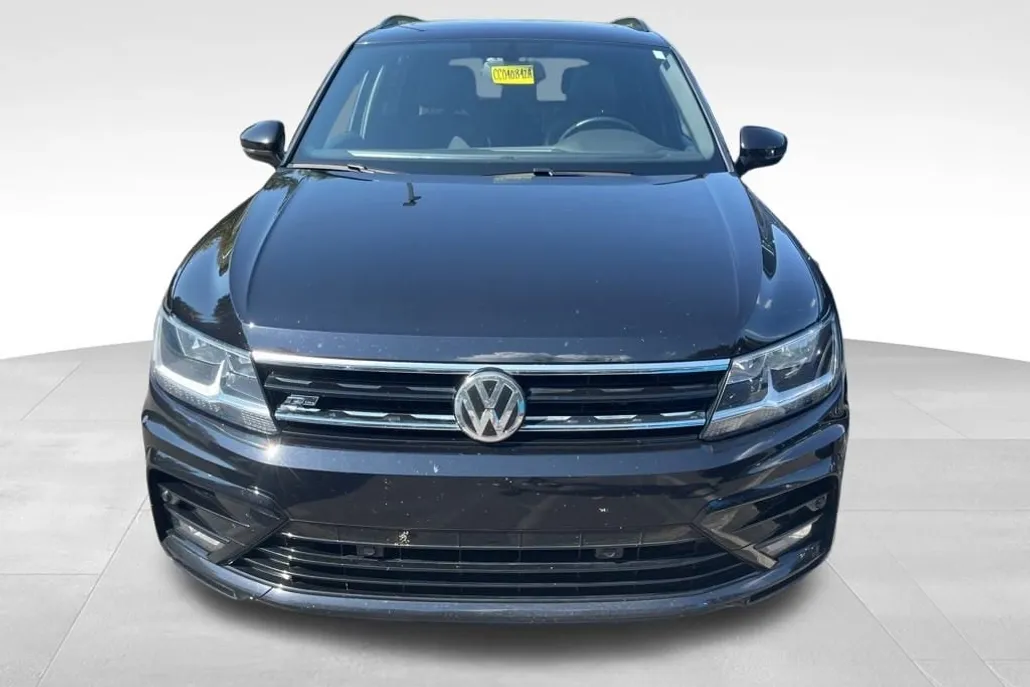 2020 Volkswagen Tiguan SE R-Line Black photo 1
