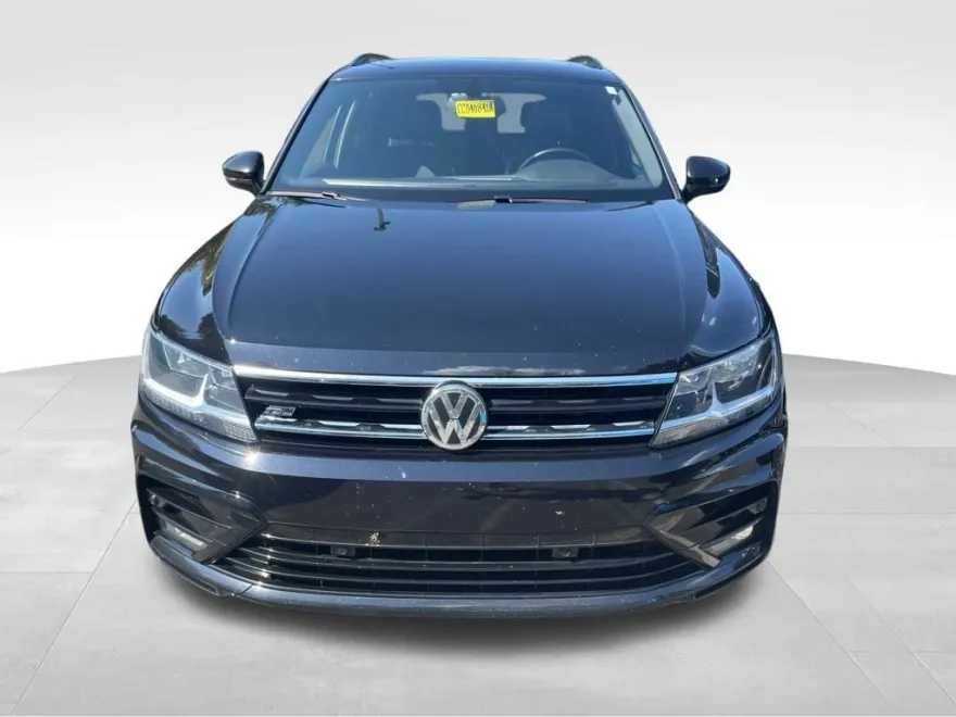 2020 Volkswagen Tiguan SE R-Line Black photo 1
