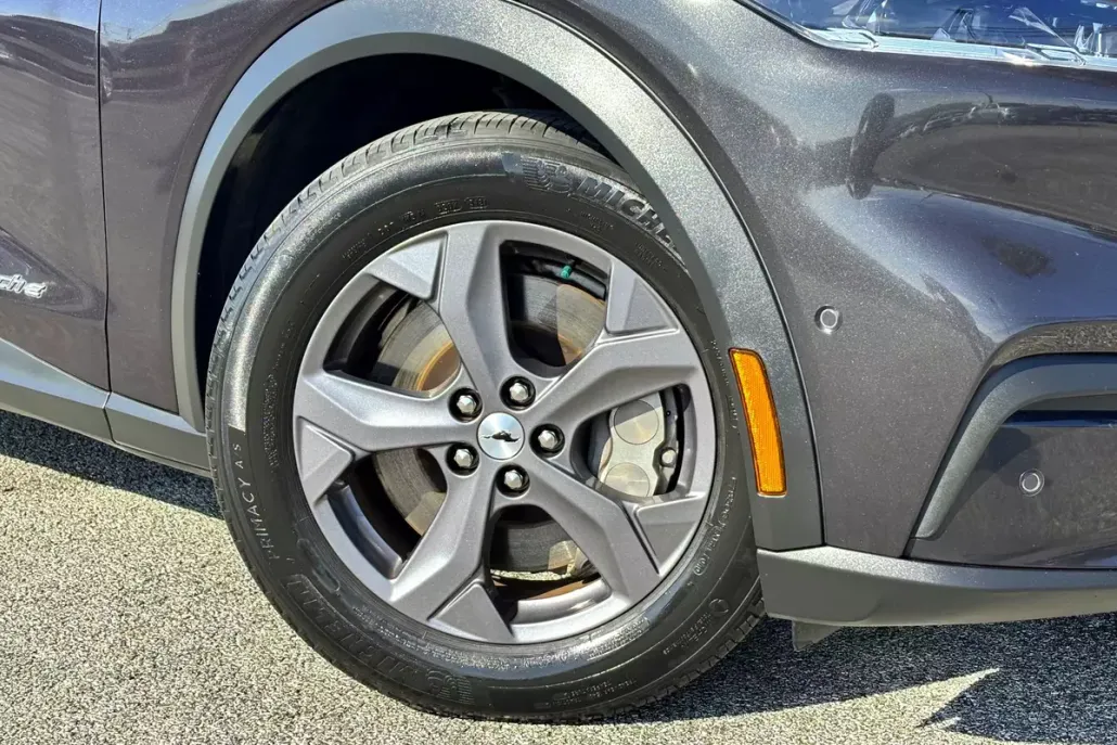 2022 Ford Mustang Mach-E Select photo 1