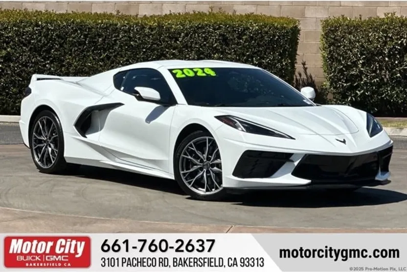 2024 Chevrolet Corvette 2LT photo 1