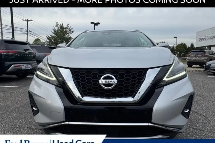 2022 Nissan Murano SV photo 1