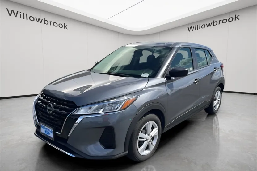 2024 Nissan Kicks S photo 1